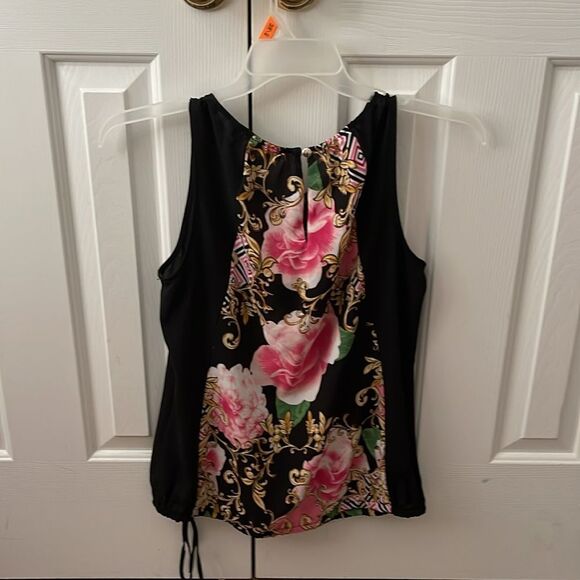 Floral Black Sleeveless Top - Picture 4 of 4